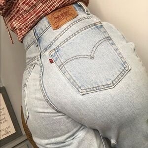RARE Levi’s 550 Vintage High Waisted Jeans